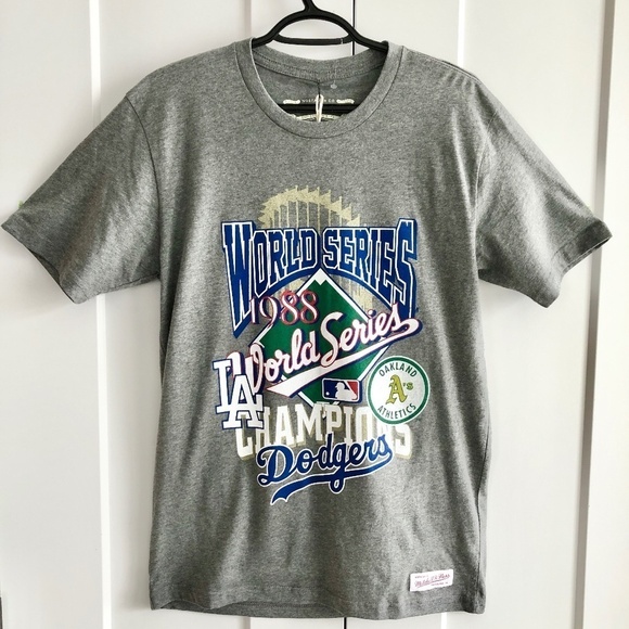Mitchell & Ness, T Shirt, 1988, World Series Champions, LA Dodgers Size Med, NEW - Picture 1 of 8